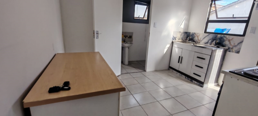 1 Bedroom Property for Sale in Electric City Western Cape